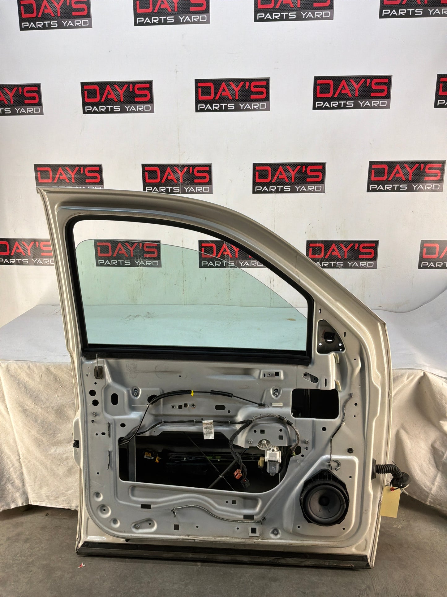 2012 Chevy Avalanche LH Driver Front Exterior Door White Assembly OEM