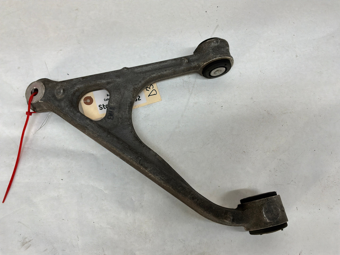 Rh rear upper control arm - Day's Parts Yard