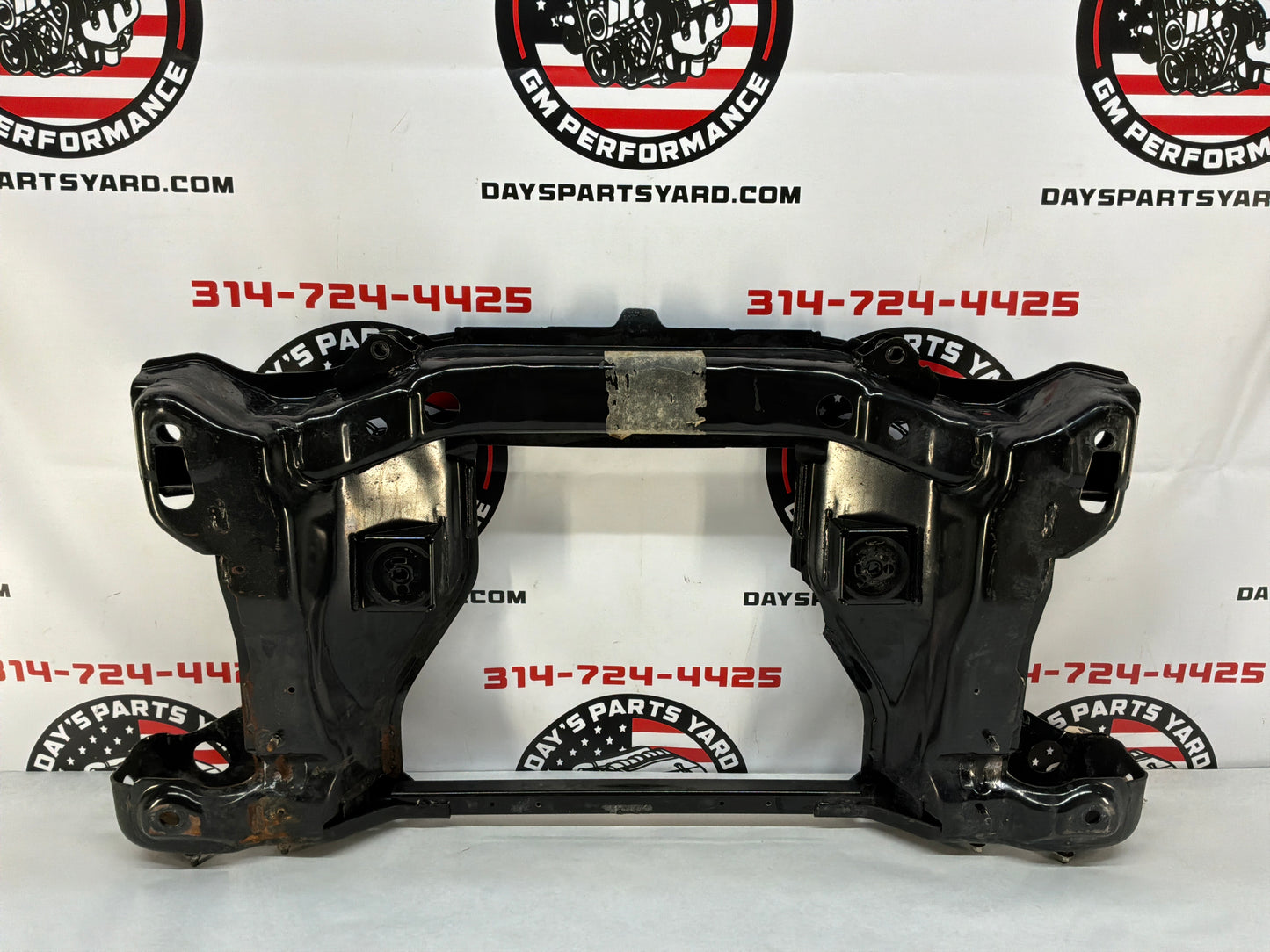2005 Pontiac GTO Front Suspension Engine Cradle K Member Sub Frame OEM