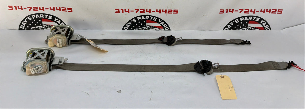 2013 Cadillac CTS-V RH & LH Front Seatbelt Seat Belt Retractor OEM