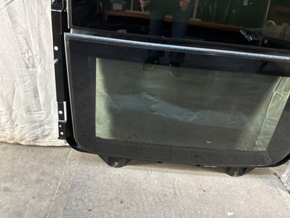 2014 Cadillac CTS-V Sedan Sunroof Sun Moon Moonroof Roof OEM - Day's Parts Yard
