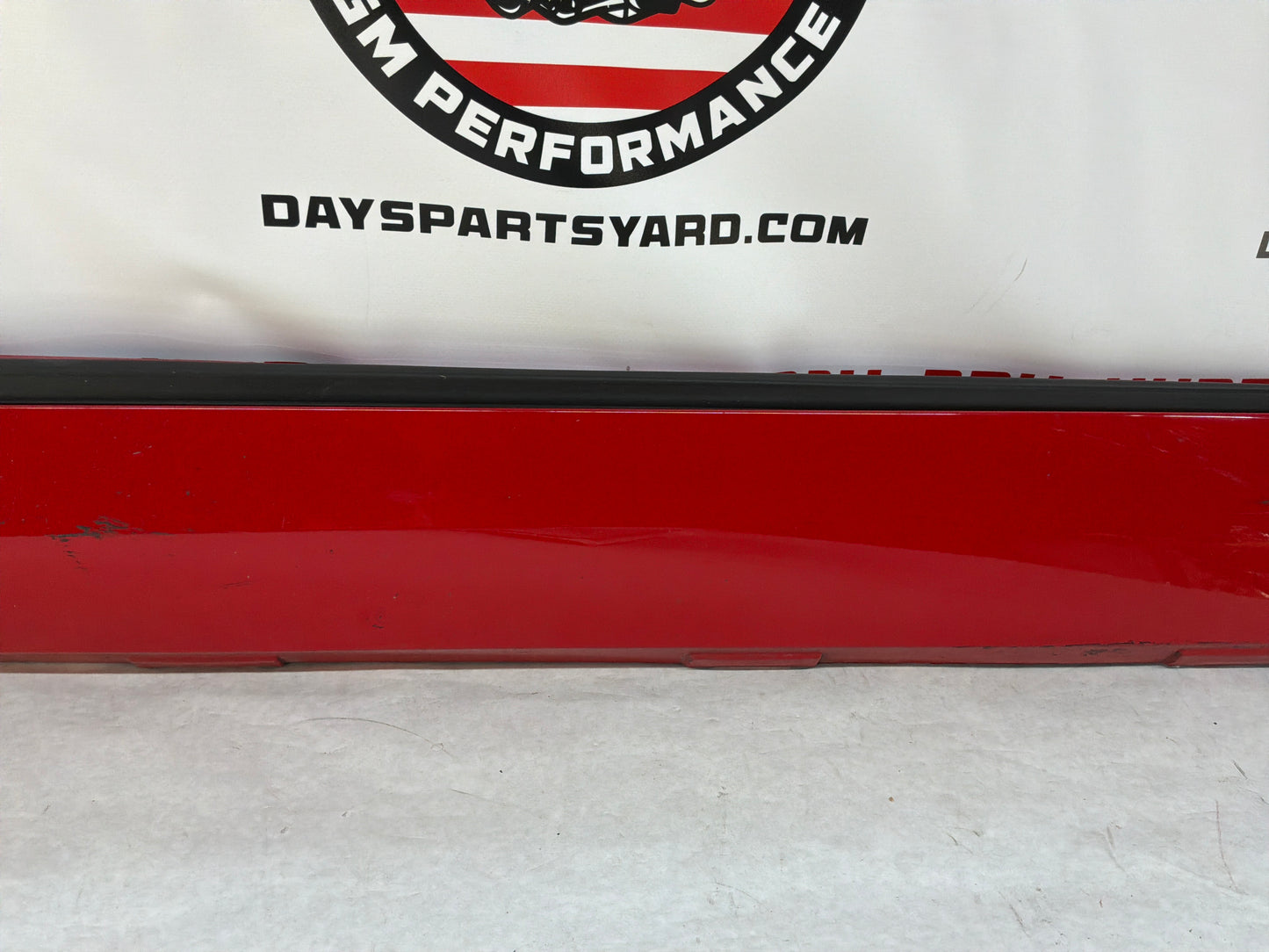 2013 Chevy Camaro 1LE LH Driver Rocker Molding Side Skirt Panel Red OEM