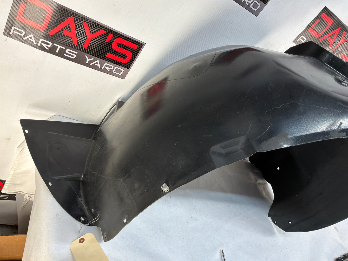 2015 Chevrolet Camaro SS 1LE RH Passenger Front Fender Wheel House Well Liner OEM
