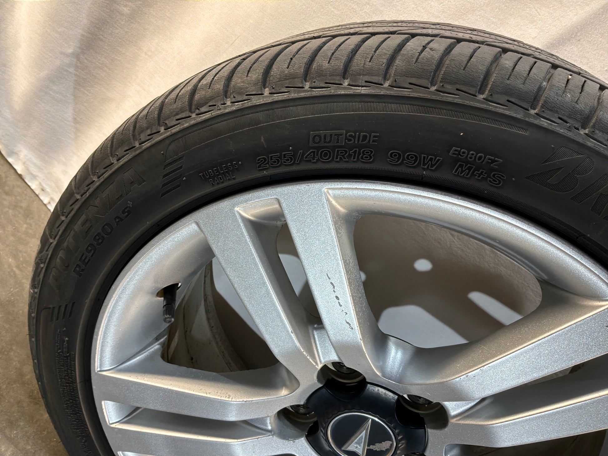 Wheels and tire - Day's Parts Yard