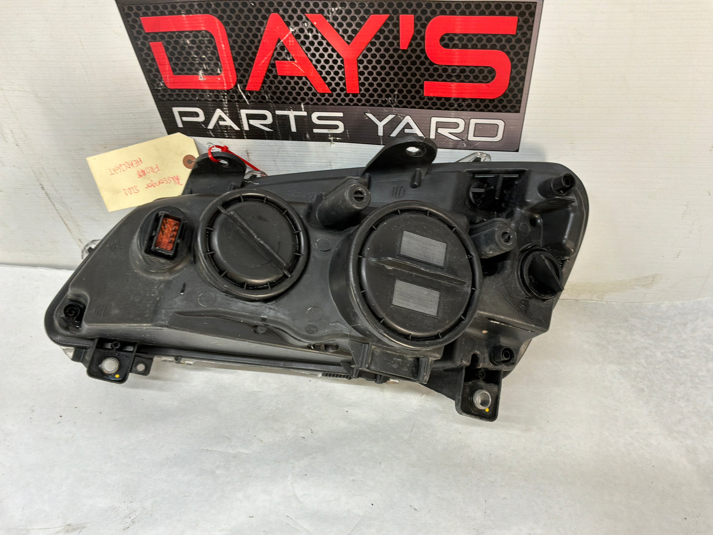 Headlight - Day's Parts Yard