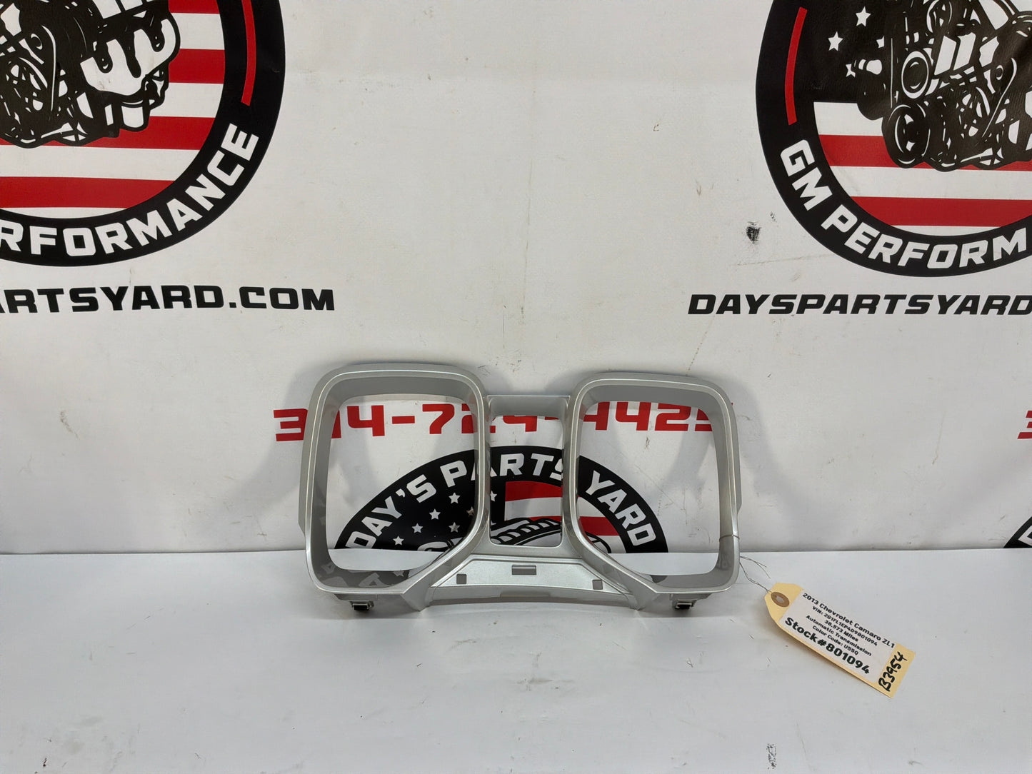 2013 Chevy Camaro ZL1 Speedometer Cluster Gauge Bezel Trim Panel OEM