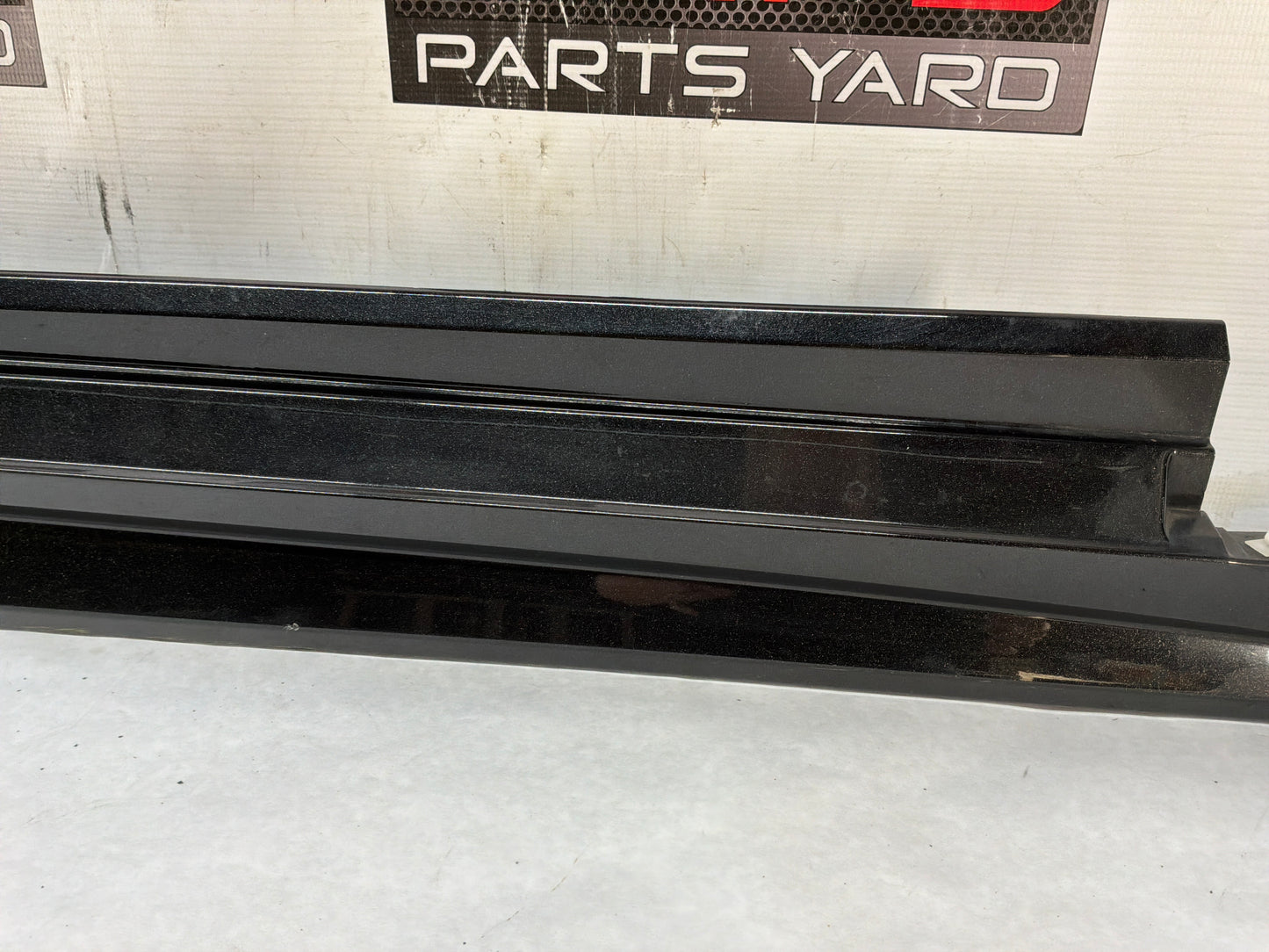 Rh rocker - Day's Parts Yard