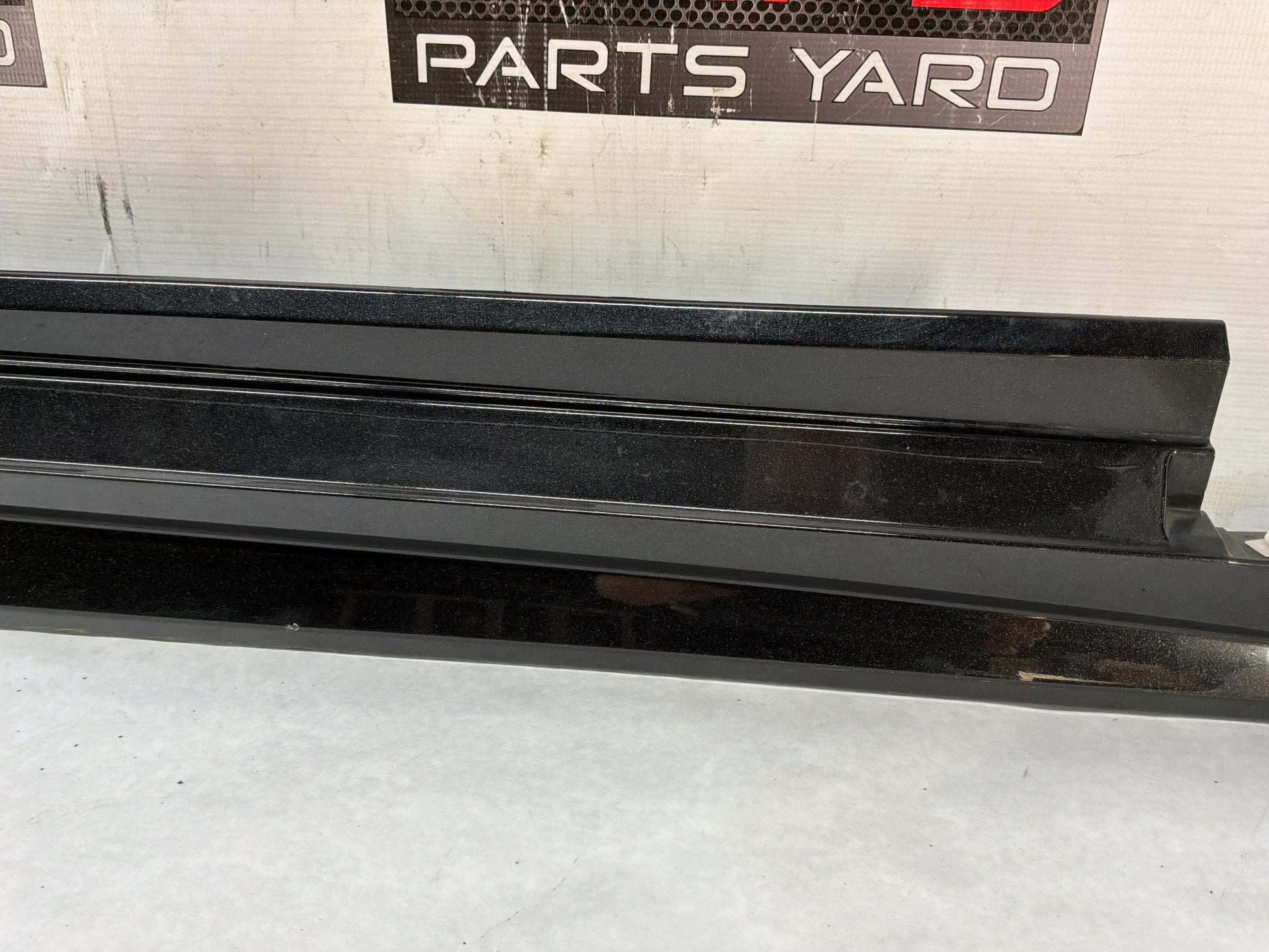 Rh rocker - Day's Parts Yard