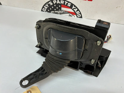 2011 Chevy Caprice PPV Automatic Transmission Shifter Gear Selector OEM