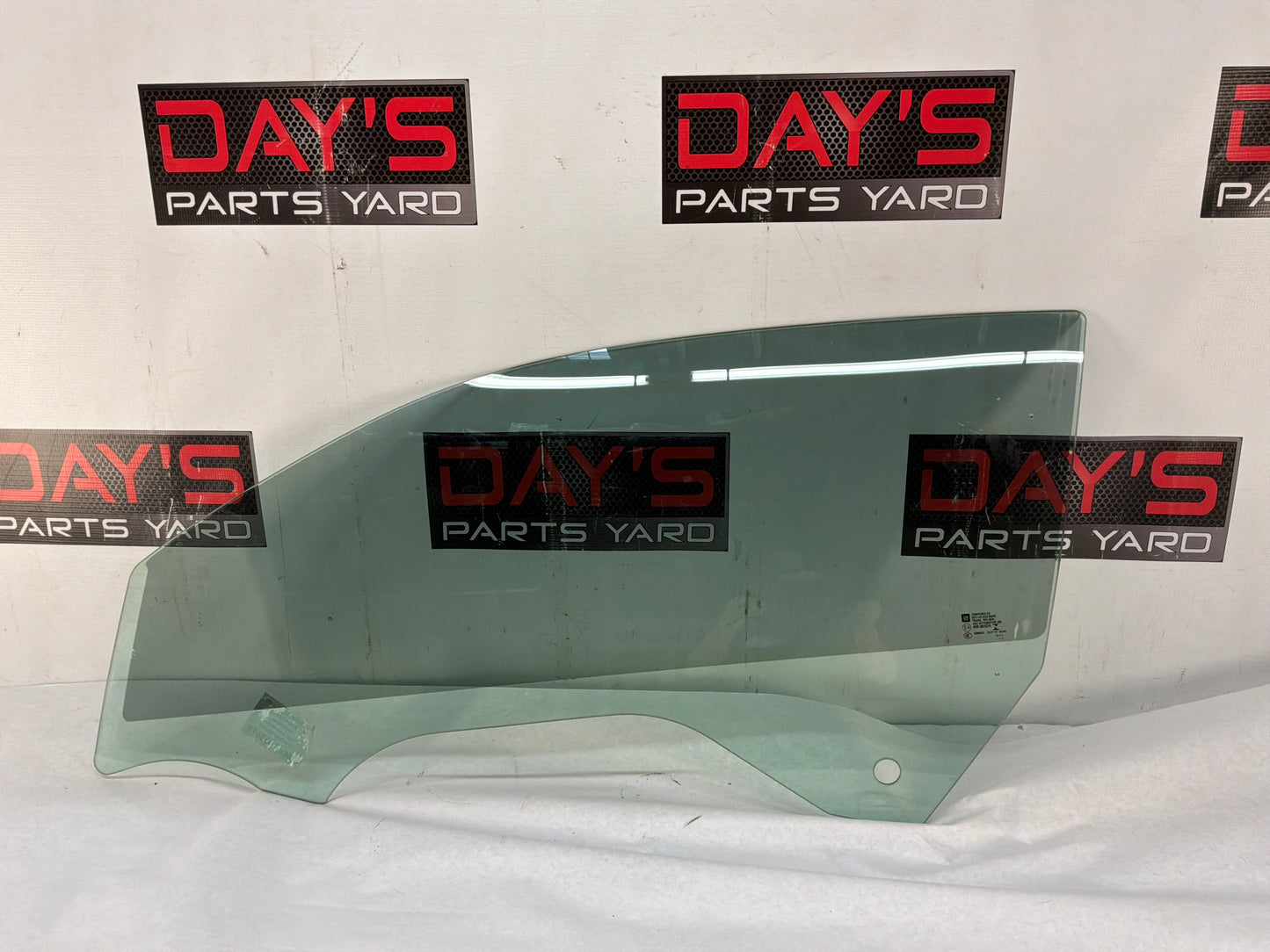 2016 Cadillac ATS-V Coupe LH Driver Front Door Window Glass OEM