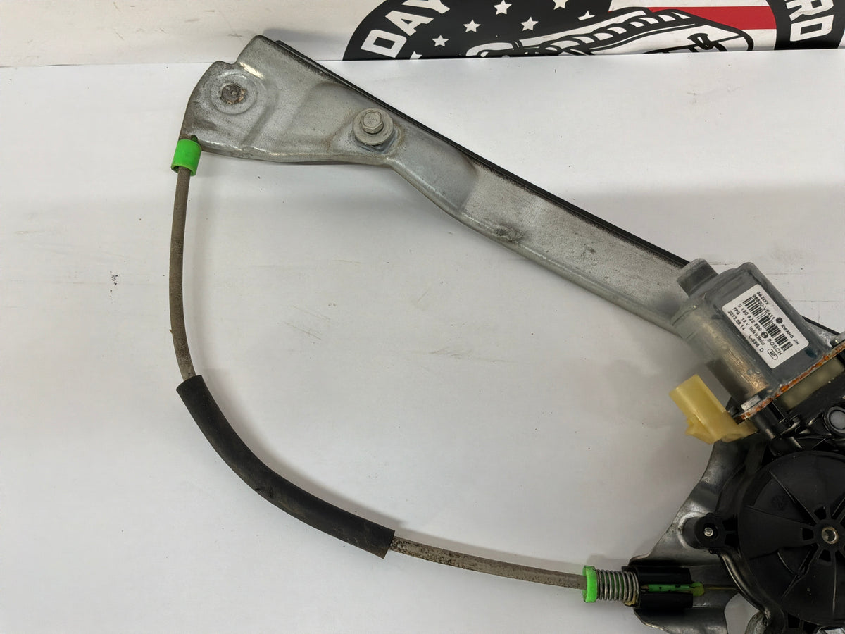 2014 Chevy Caprice PPV LH Driver Front Window Regulator Motor OEM