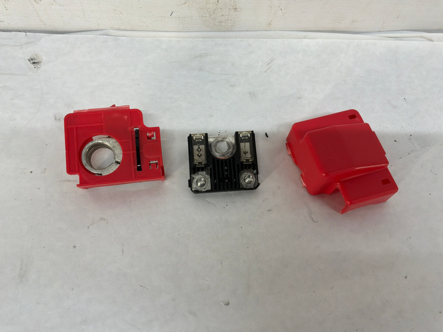 2015 Chevrolet Camaro SS 1LE Positive Battery Terminal Post Fuse OEM