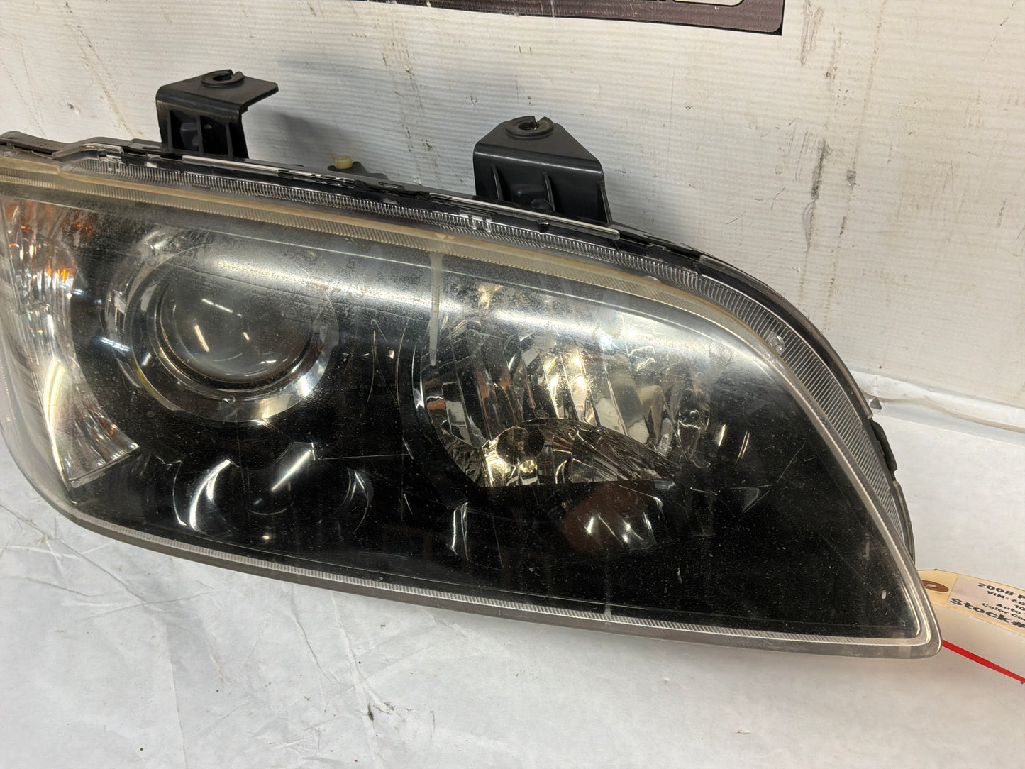 2008 Pontiac G8 RH Passenger Headlight Head Light Lamp OEM