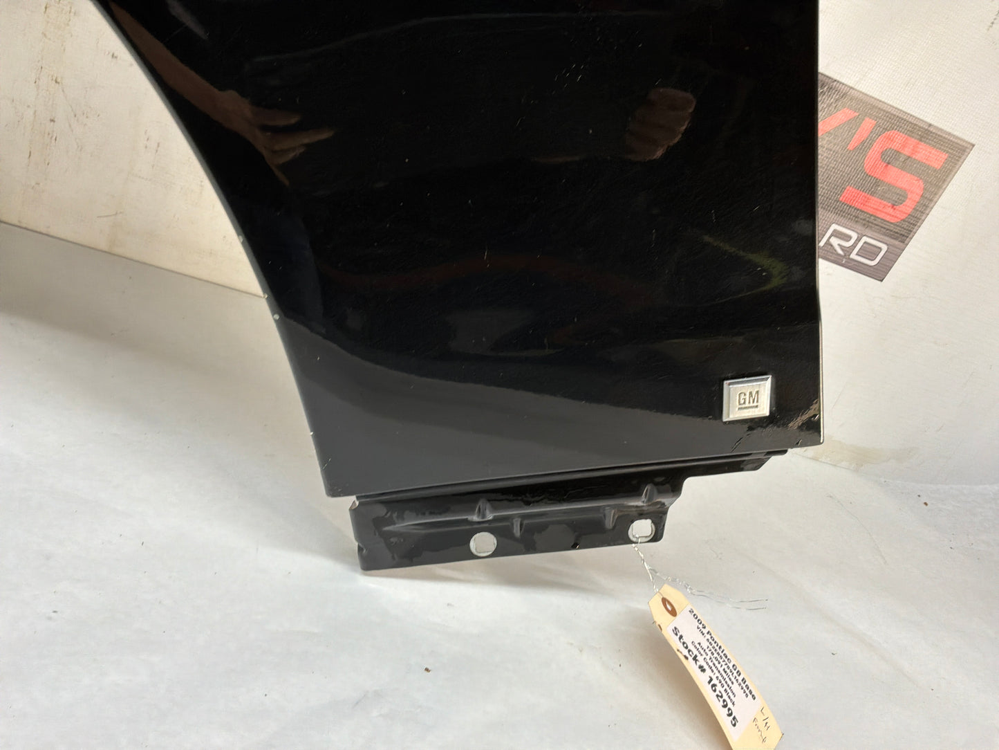 2009 Pontiac G8 Base LH Driver Fender Black OEM - Day's Parts Yard