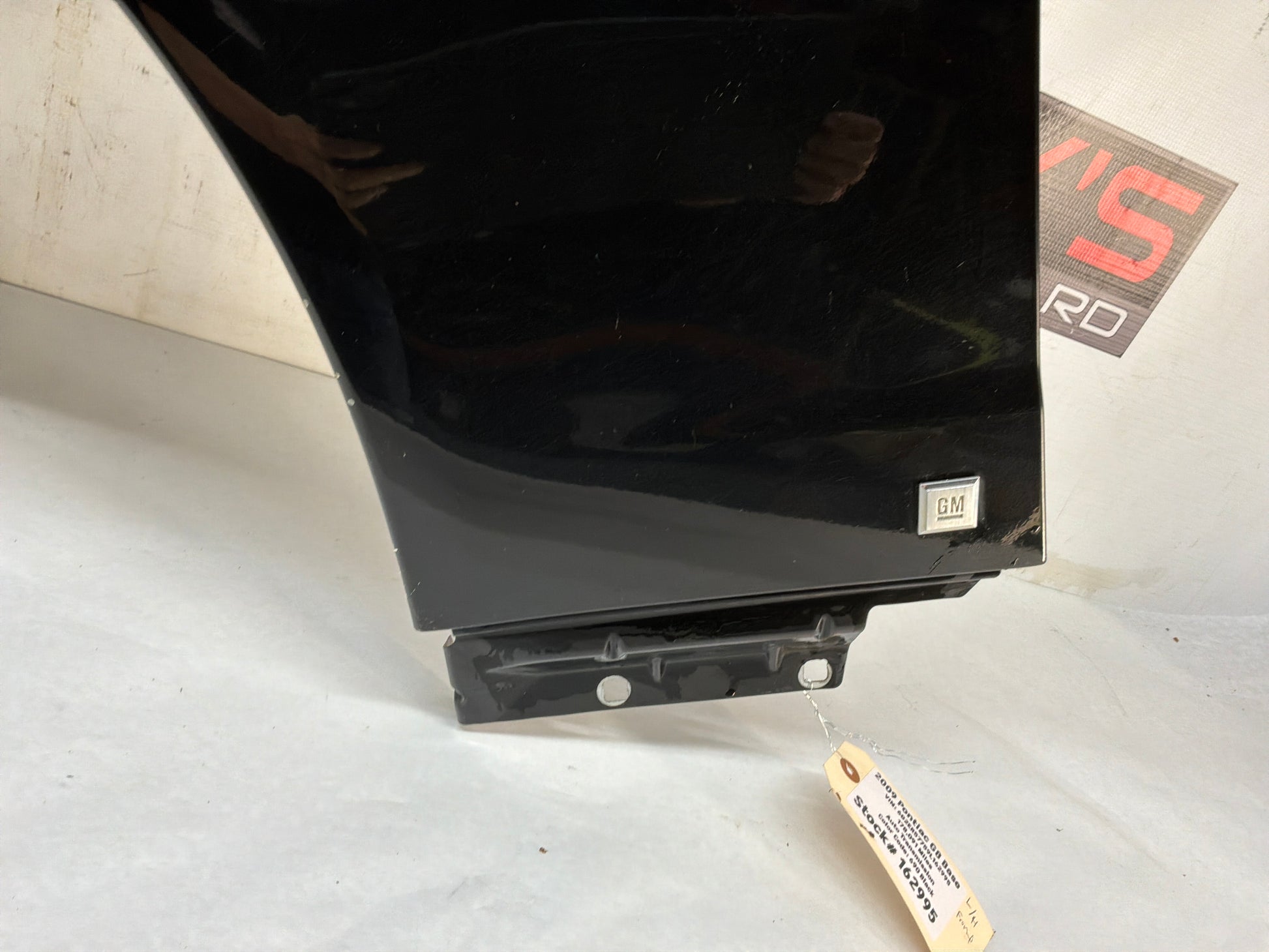 2009 Pontiac G8 Base LH Driver Fender Black OEM - Day's Parts Yard