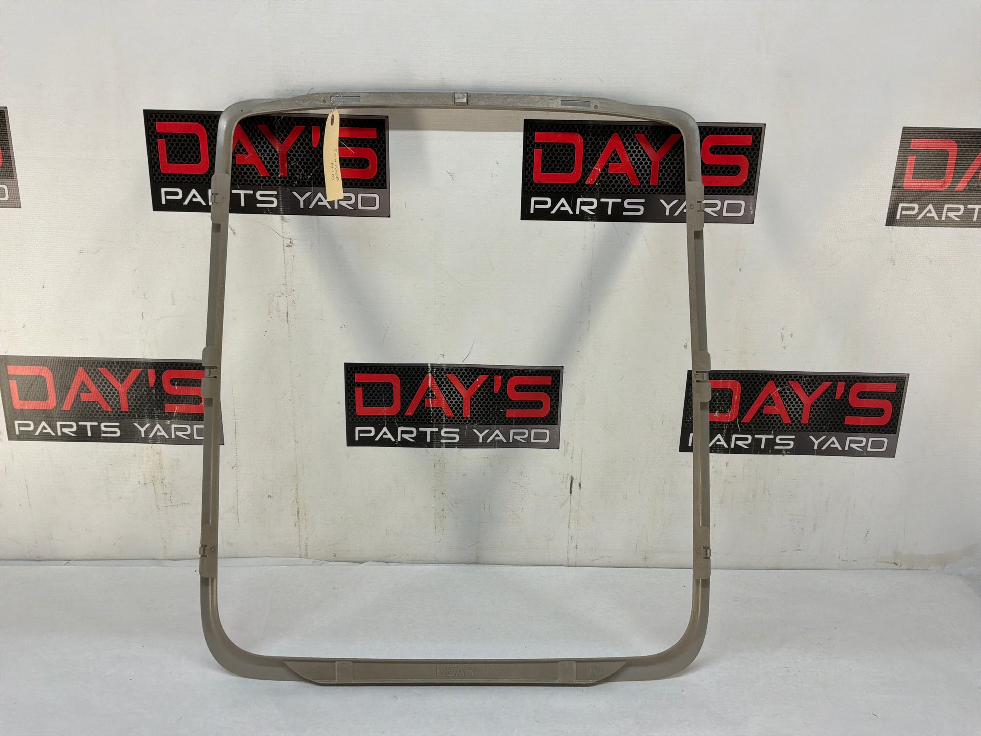 Sun roof trim - Day's Parts Yard