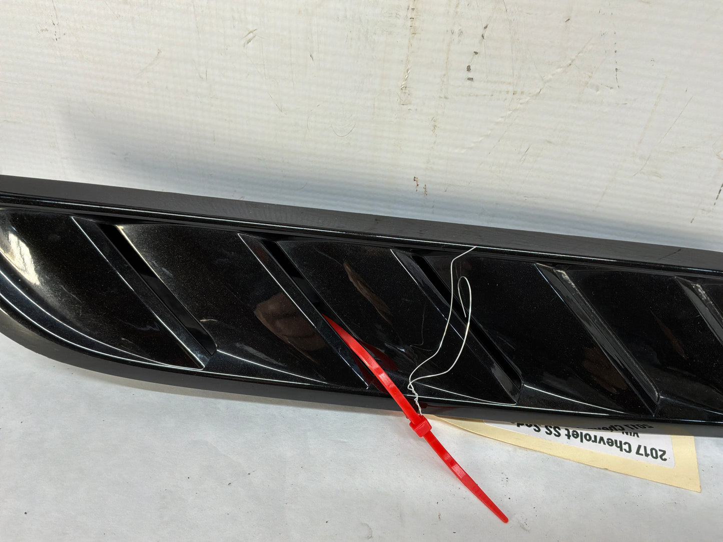 2017 Chevy SS Sedan Factory OEM Black RH & LH Hood Vents Scoops