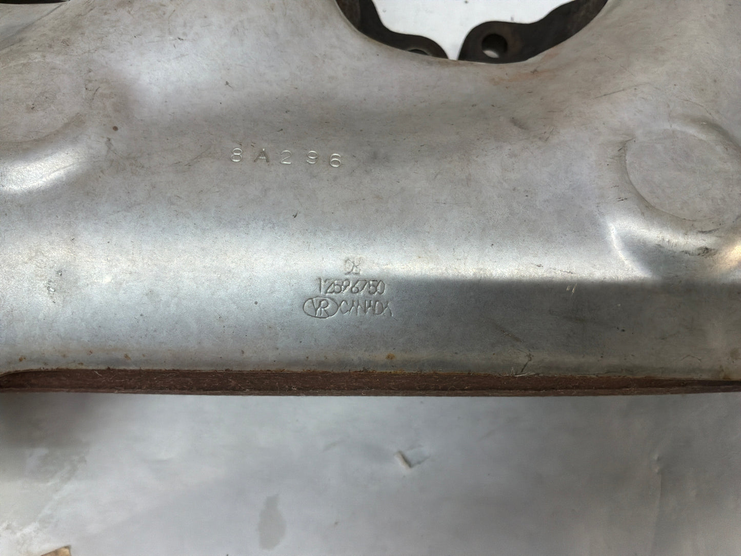 Exhaust manifold - Day's Parts Yard