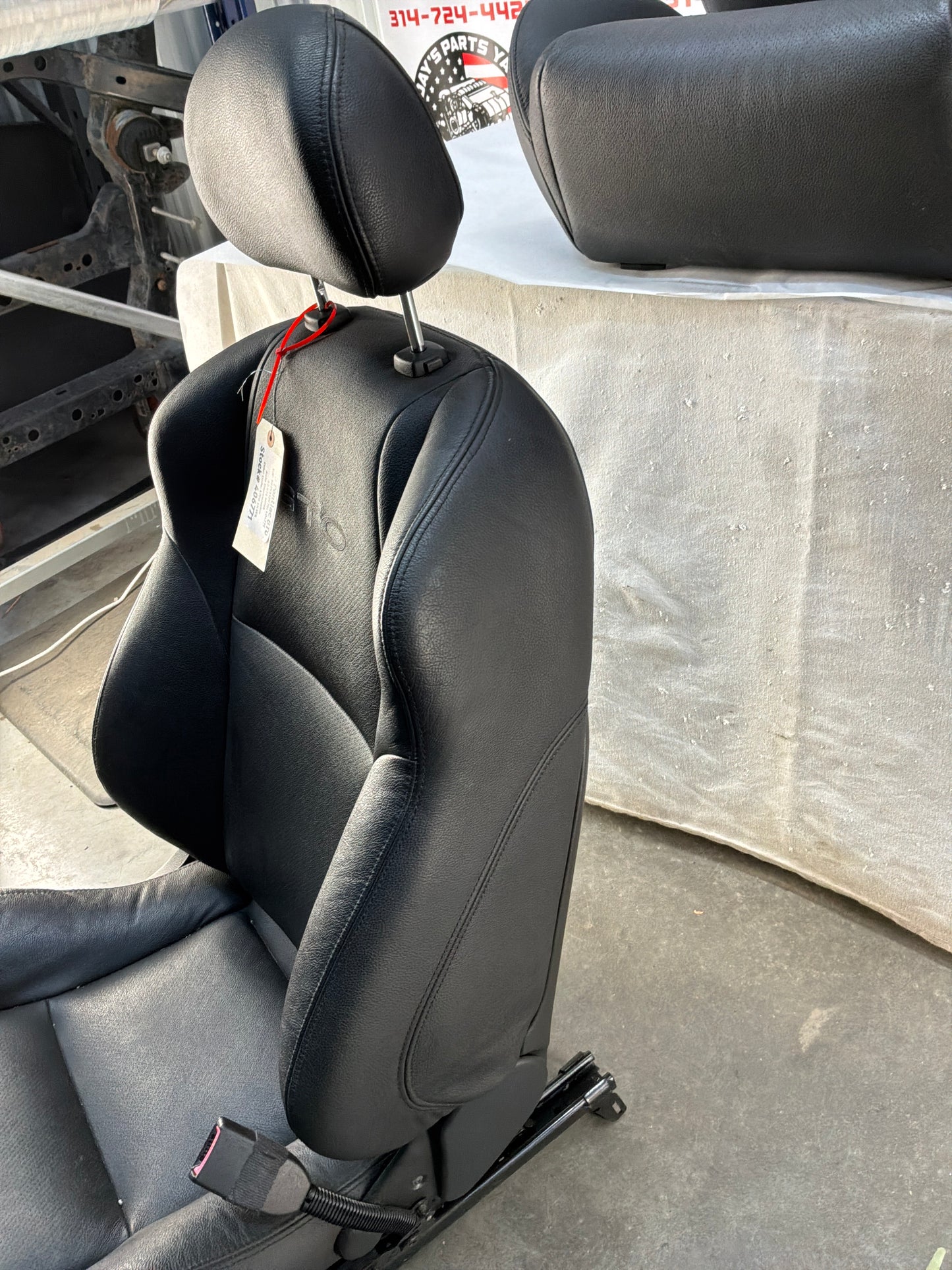 2005 Pontiac GTO Black Leather Front and Rear Seats Set OEM