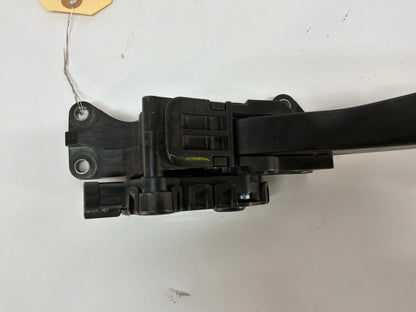2011 Chevy Camaro SS Accelerator Fuel Gas Pedal OEM