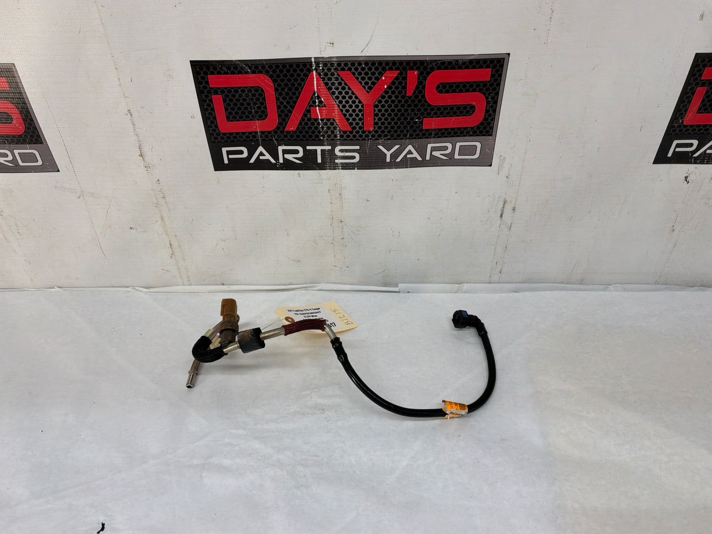 2011 Cadillac CTS-V Coupe Fuel Gas Feed Line Hose Tube Pipe OEM