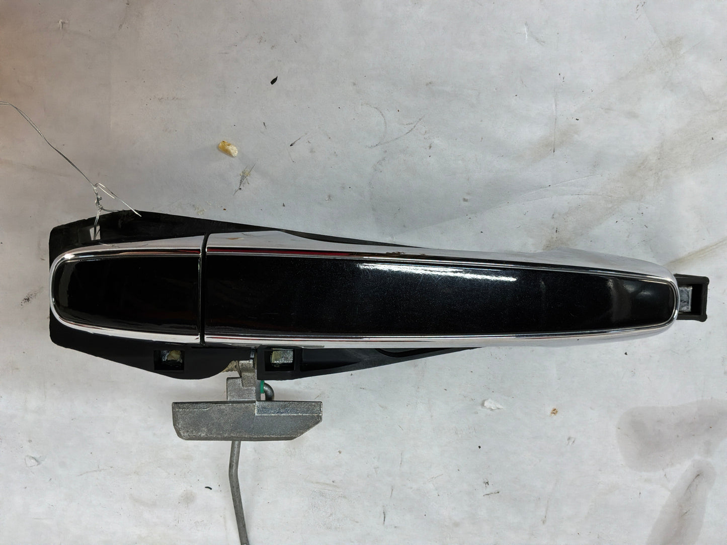 2008 Pontiac G8 GT LH Driver Rear Exterior Door Handles Black and Chrome OEM