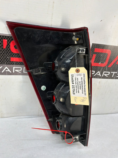 2002 Cadillac Escalade EXT RH Passenger Rear Tail Light Lamp Housing OEM
