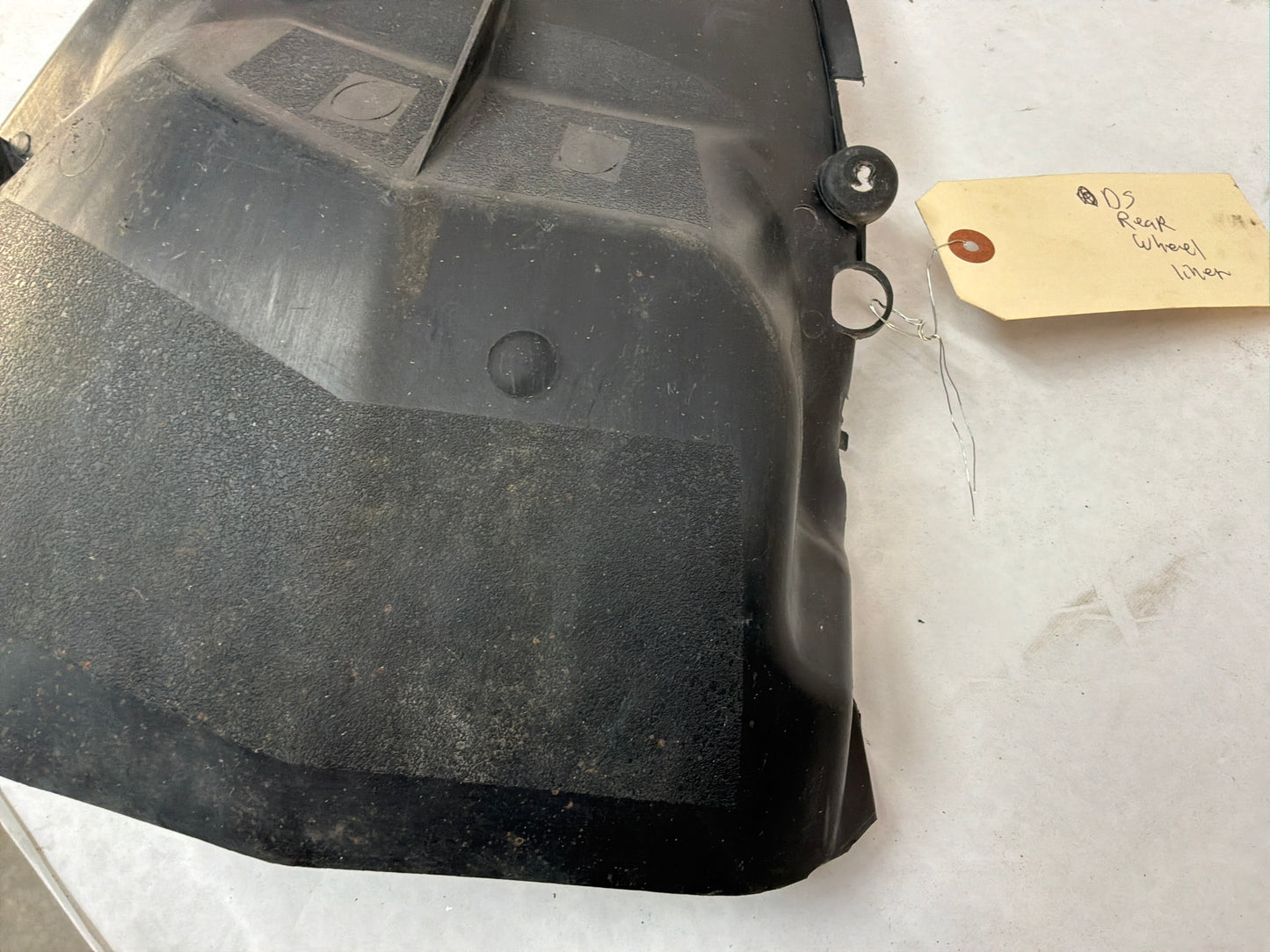 2005 Pontiac GTO LH Driver Rear Quarter Fender Wheel House Well Liner OEM
