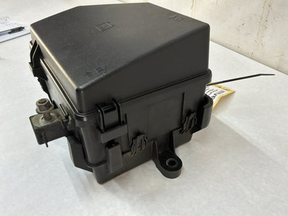 2008 Pontiac G8 GT Engine Motor Bay Fuse Relay Wiring Harness Junction Block Box OEM
