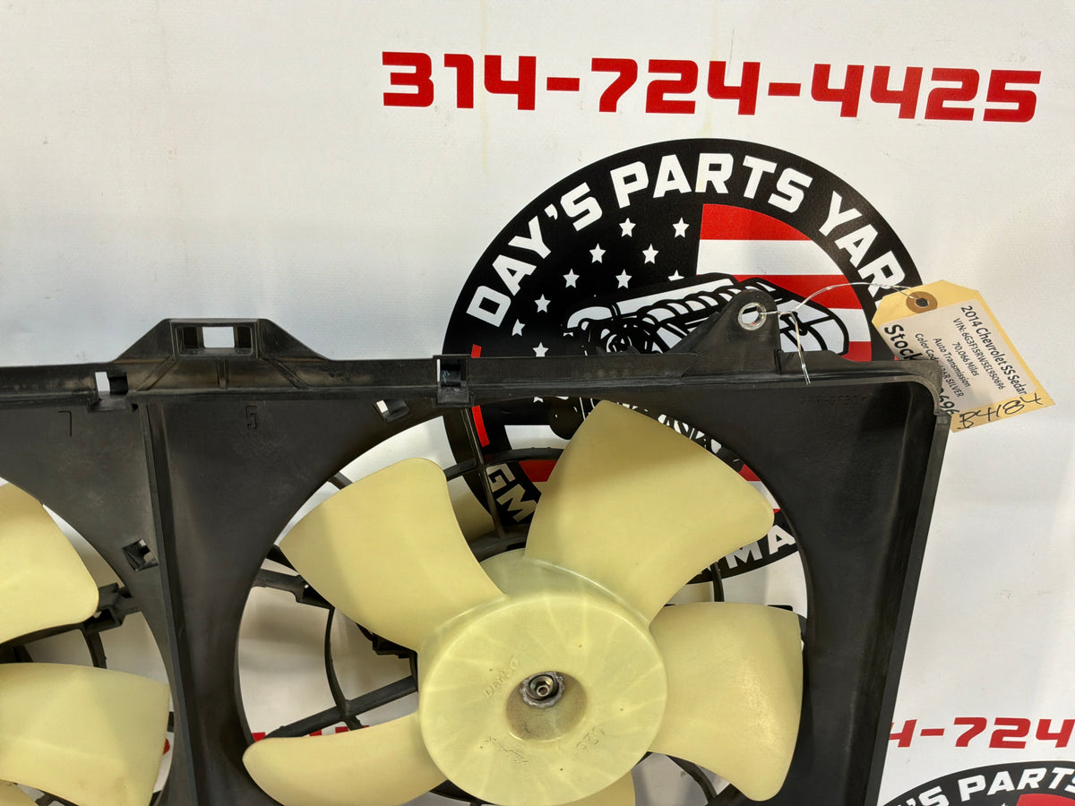 2014 Chevy SS Sedan Dual Electric Radiator Coolant Cooling Fans OEM