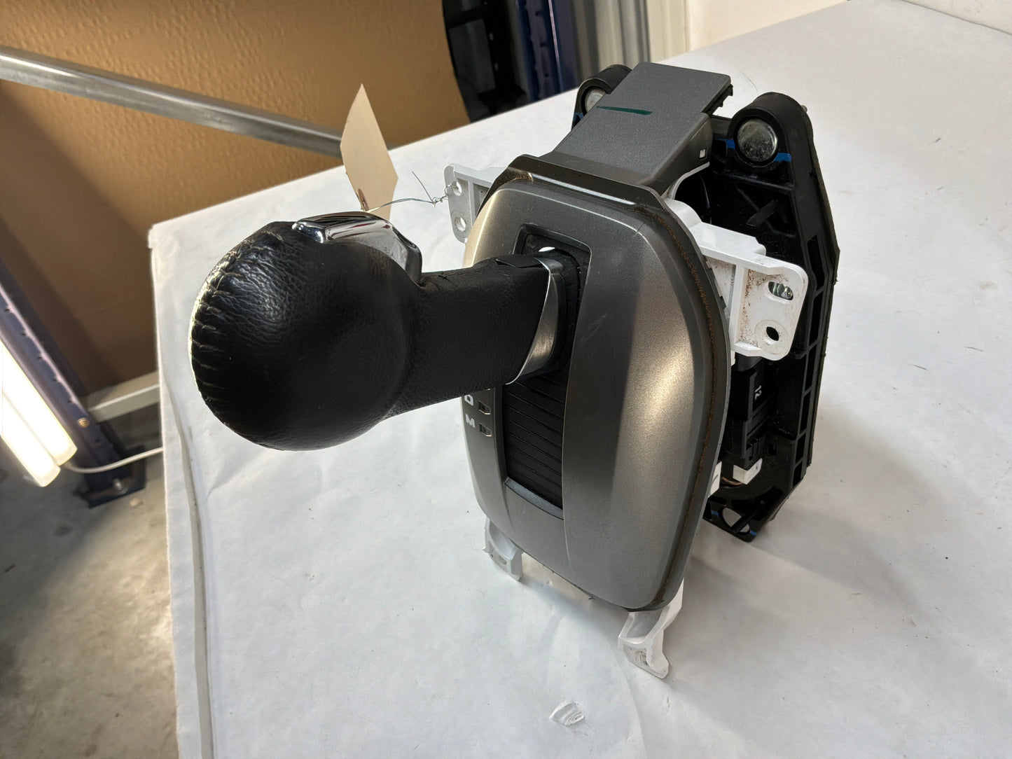 2013 Chevy Camaro SS Complete Center Console w/ Automatic Gear Selector Shifter OEM