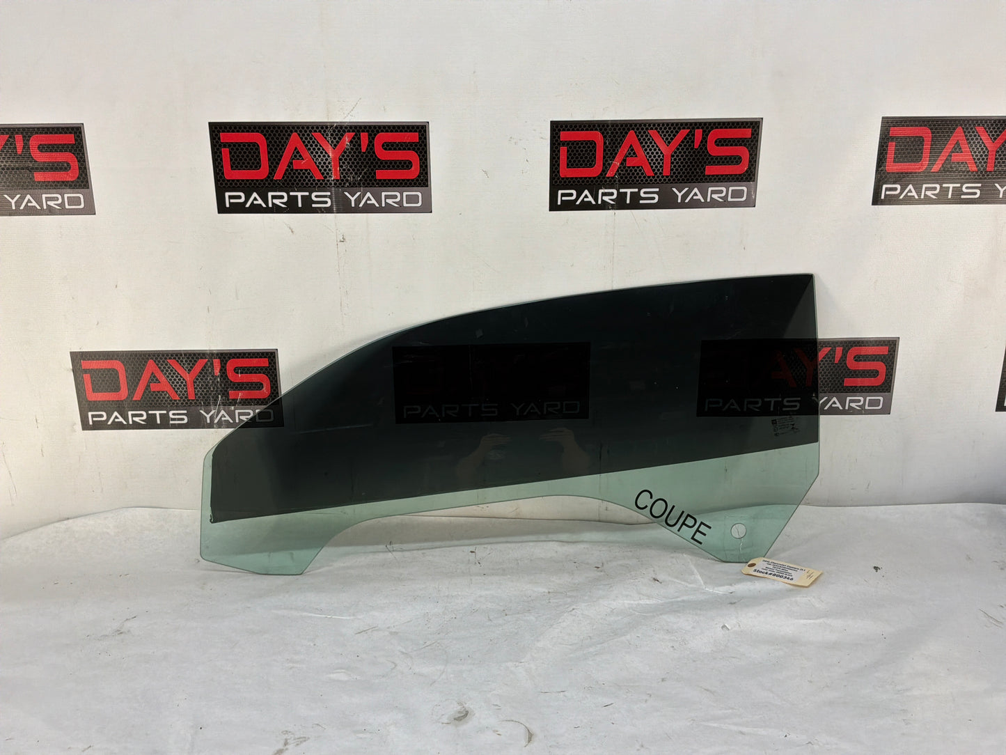 2014 Chevy Camaro ZL1 LH Driver Door Window Glass OEM