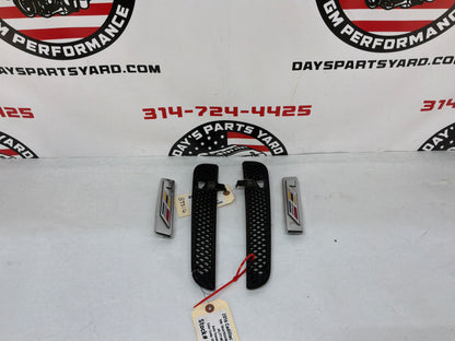 2016 Cadillac CTS-V RH & LH Front Fender Vents w Emblem Badge OEM