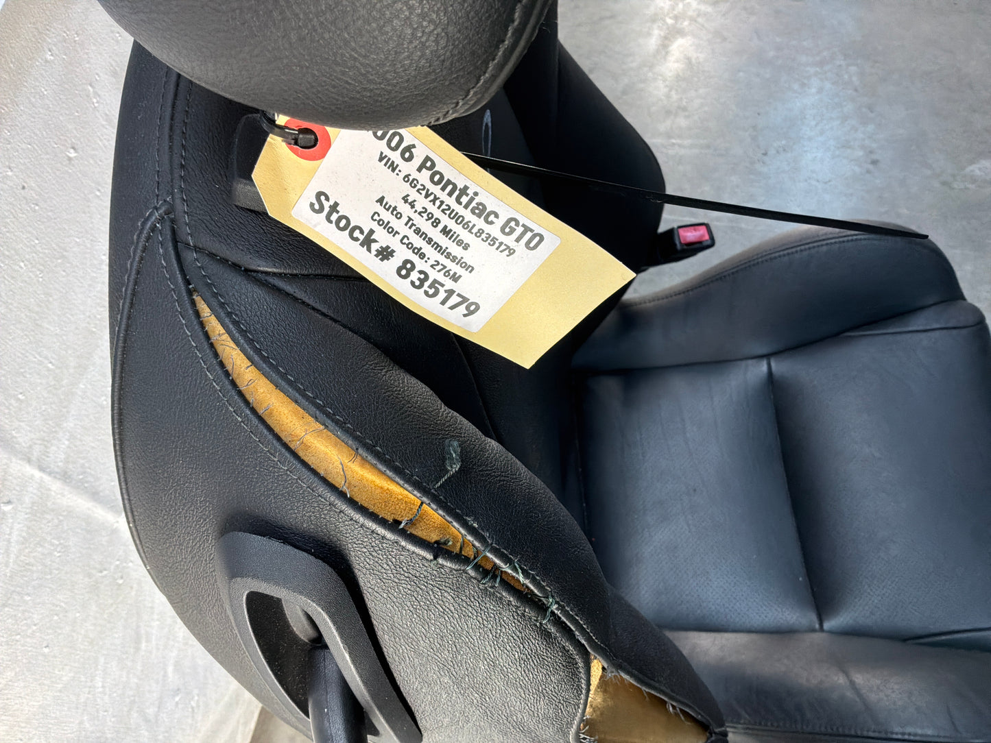 2006 Pontiac GTO Seats Fronts and Rears Black Leather OEM