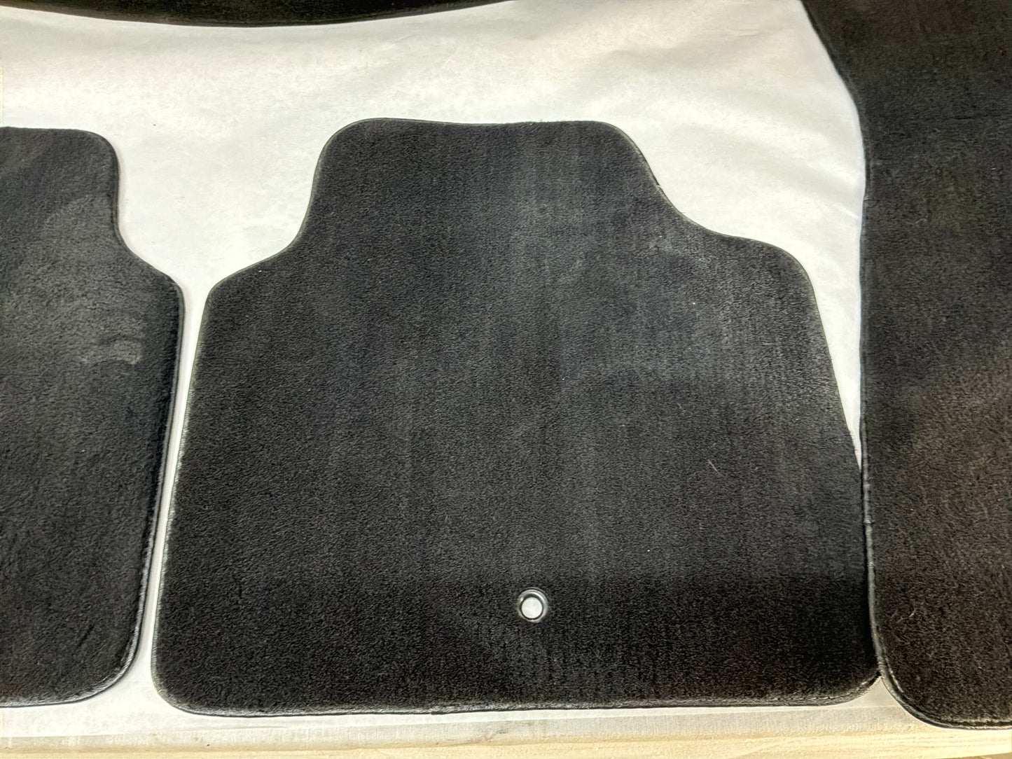 2005 Pontiac GTO Embroidered Front & Rear Floor Mats w/ Spare Tire Cover