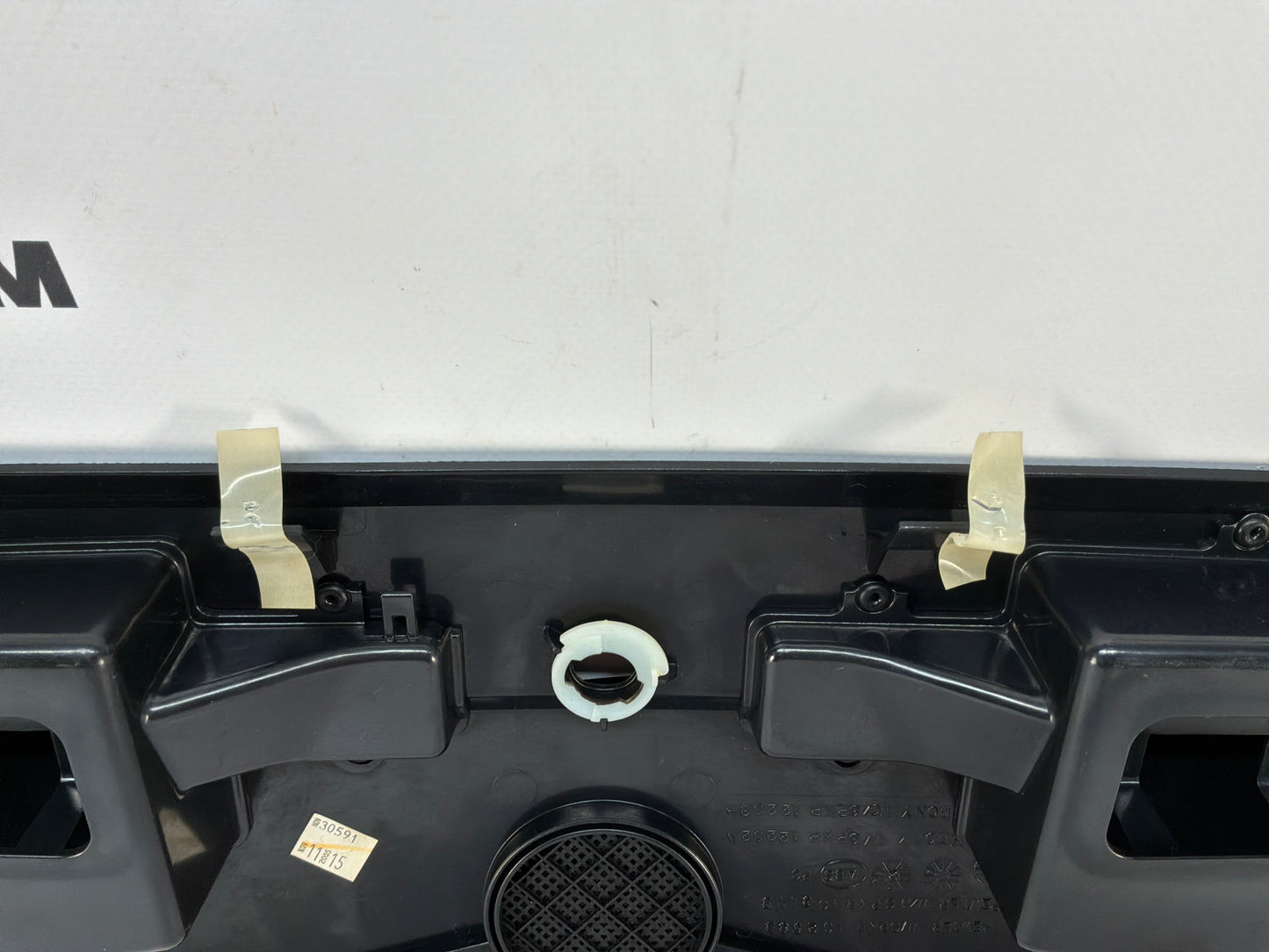 2006 Cadillac CTS-V Dashboard Dash Vent Windshield Defroster Trim Panel Grille OEM