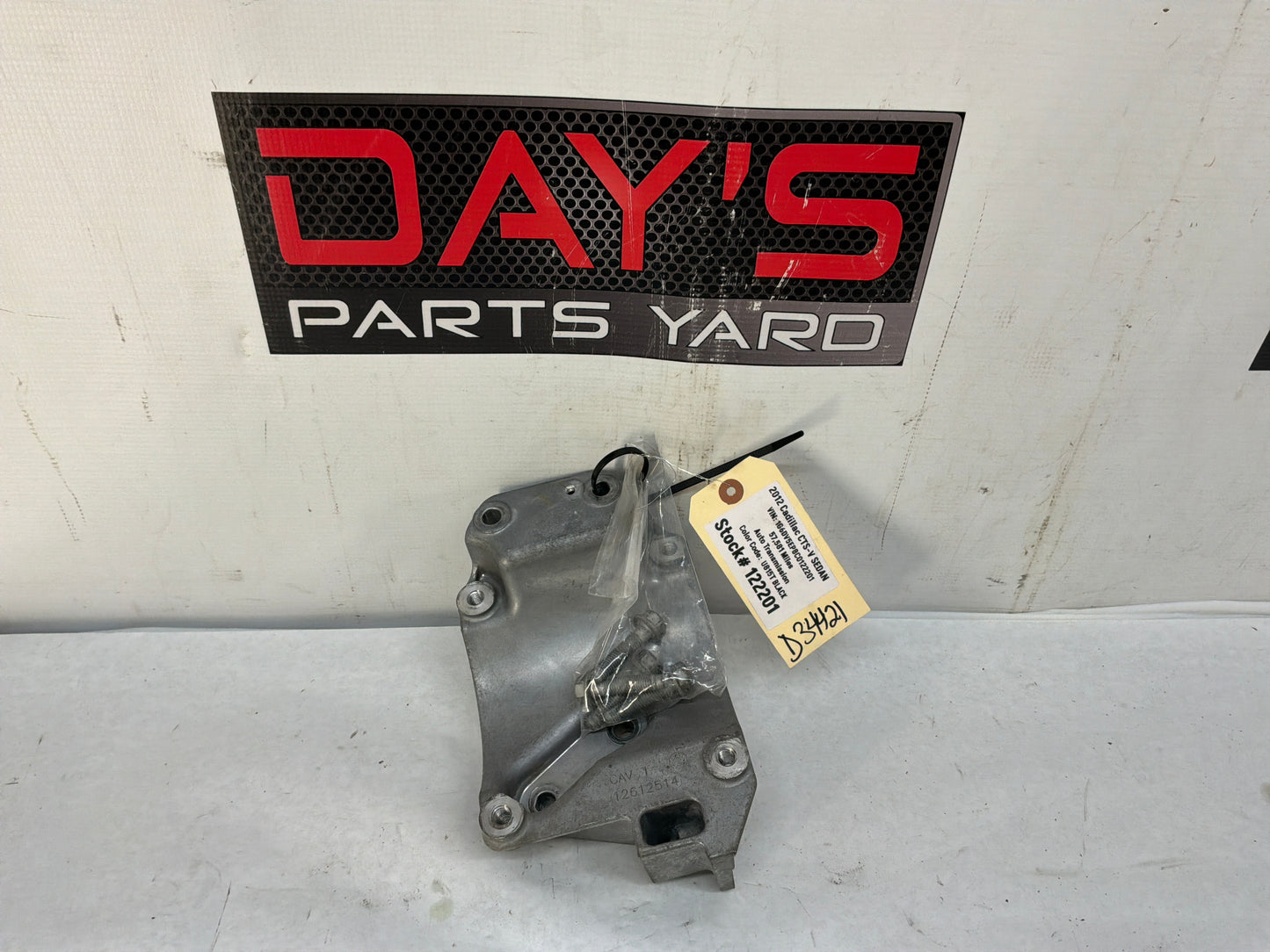 Bracket - Day's Parts Yard