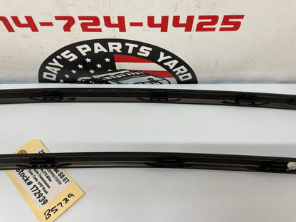 2009 Pontiac G8 GT RH & LH Roof Panel Joint Finish Molding Trim OEM - Day's Parts Yard