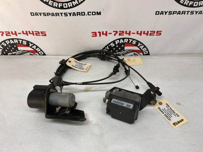 2004 Pontiac GTO Cruise Control Module w/ Servo Assembly OEM