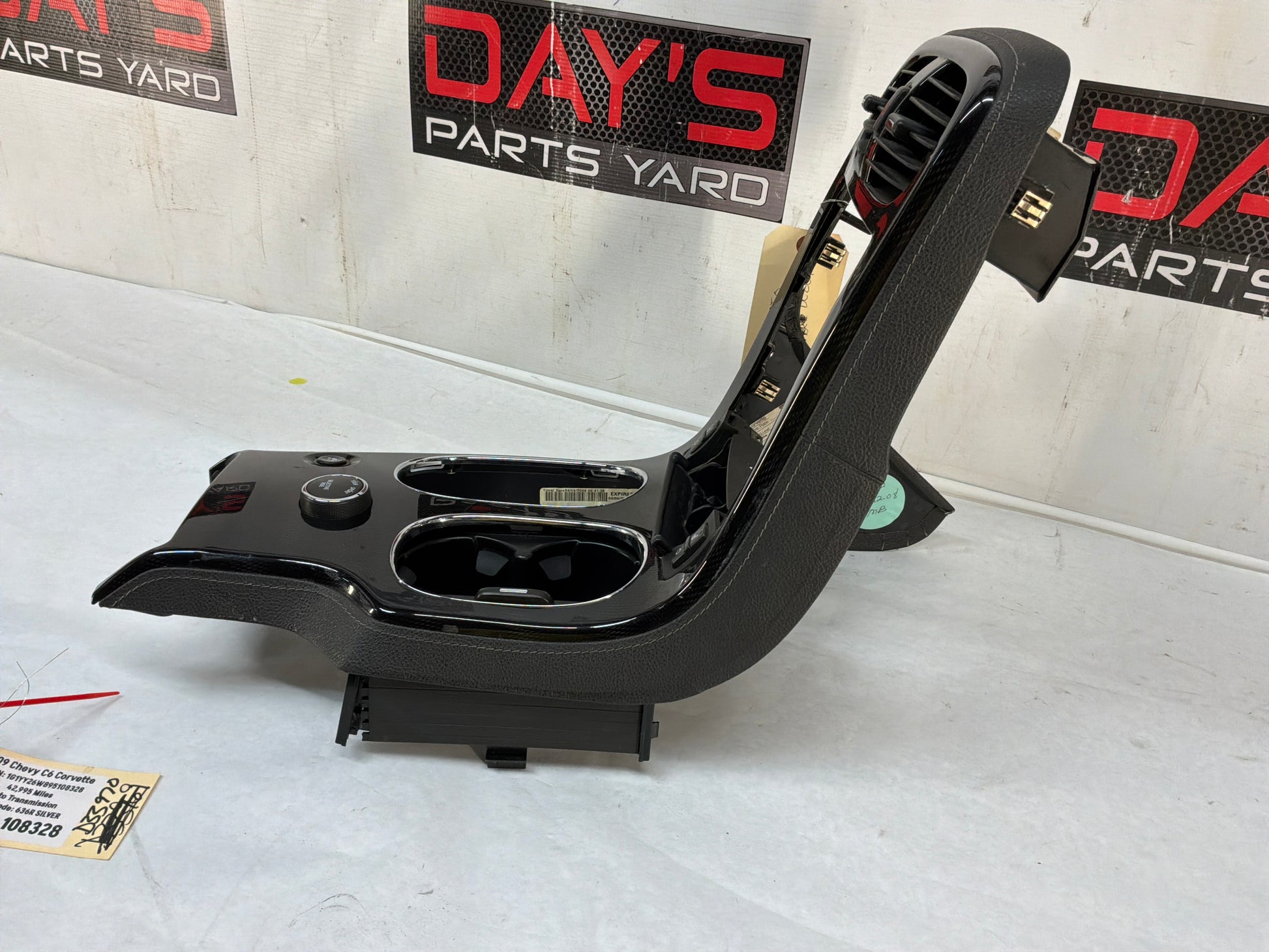 Radio bezel - Day's Parts Yard