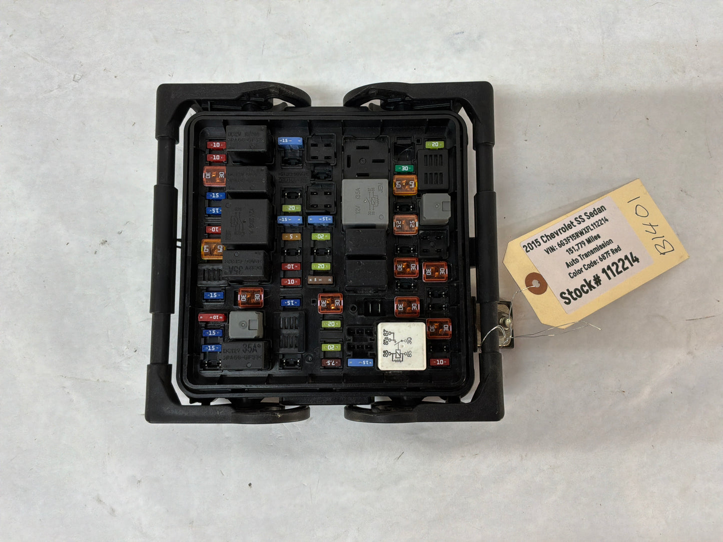 2015 Chevy SS Sedan Engine Bay Fuse Relay Wiring Wire Harness Junction Box Block OEM
