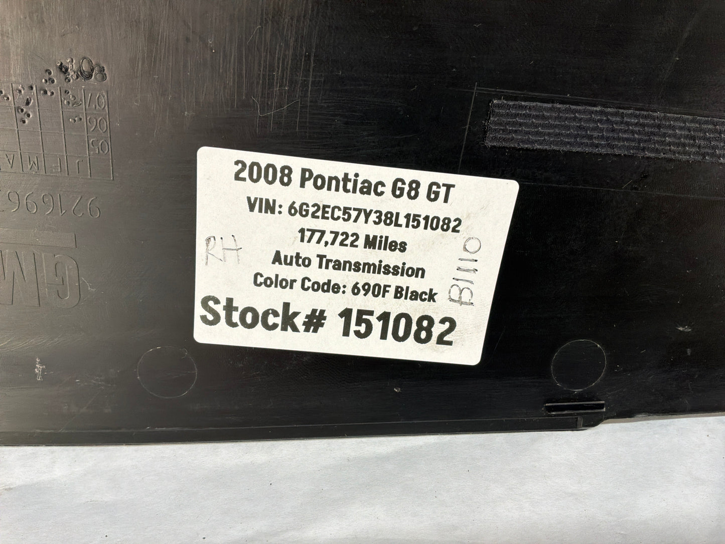 2008 Pontiac G8 GT RH Passenger Center Console Side Trim Panels OEM