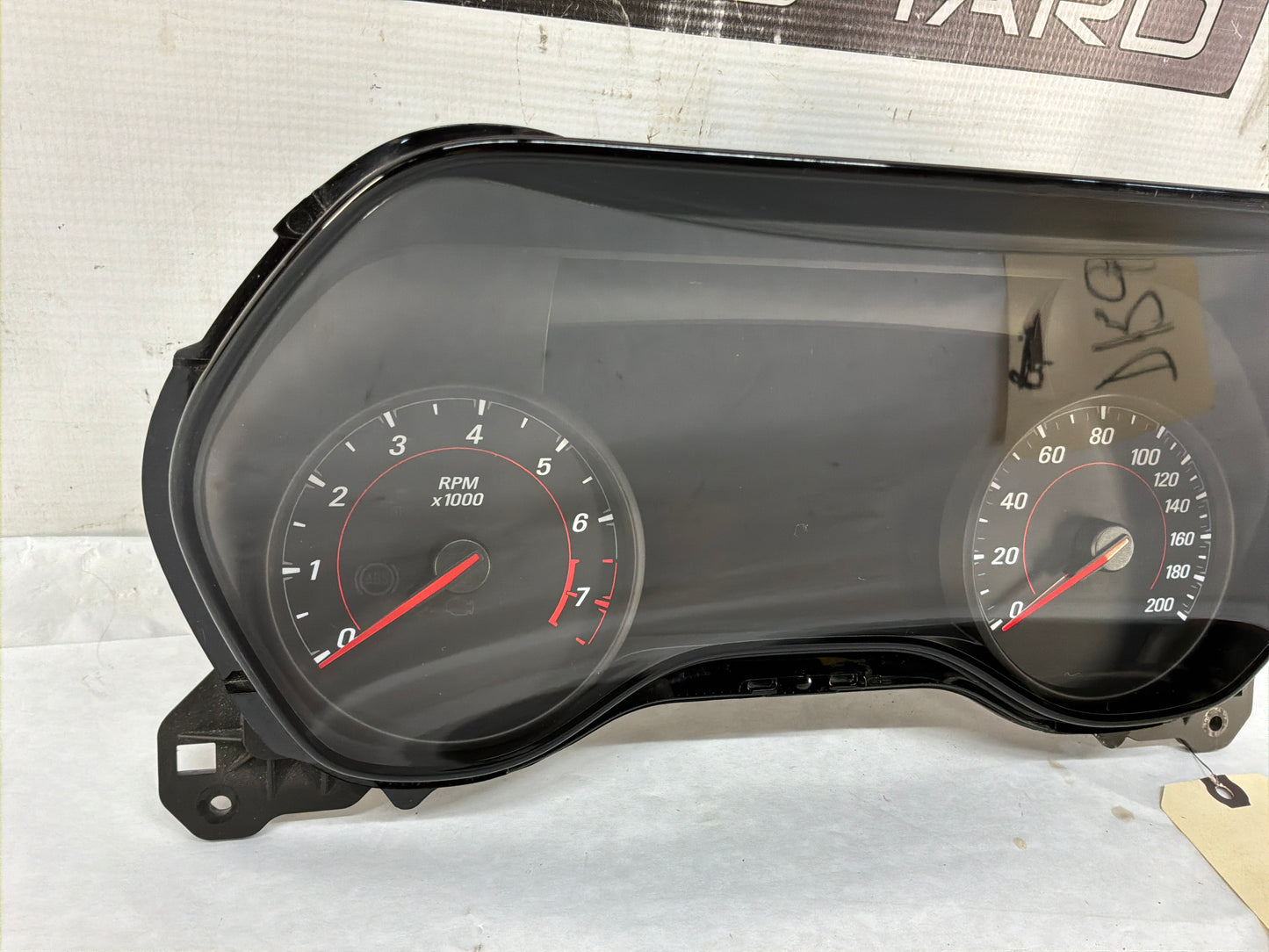 2018 Chevy Camaro ZL1 Gauge Cluster Speedometer OEM