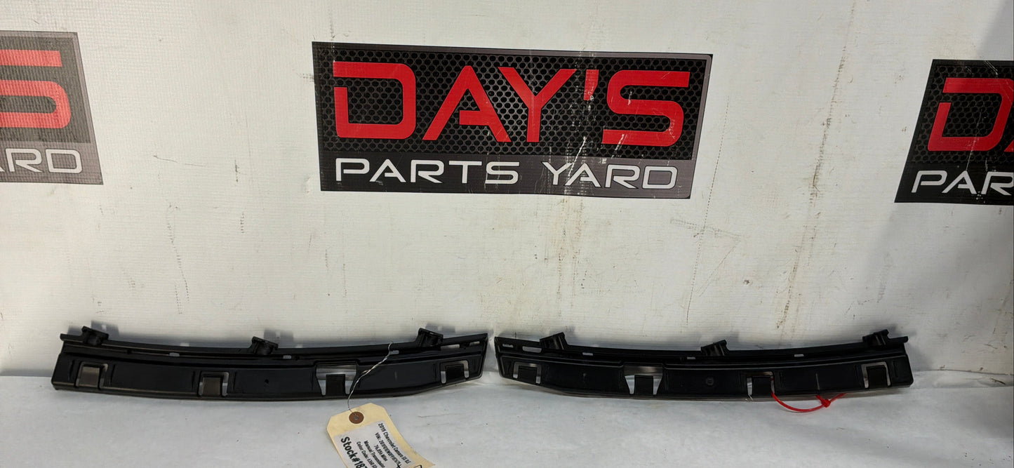 2015 Chevrolet Camaro SS 1LE RH & LH Taillight Tail Light Bumper Brackets OEM