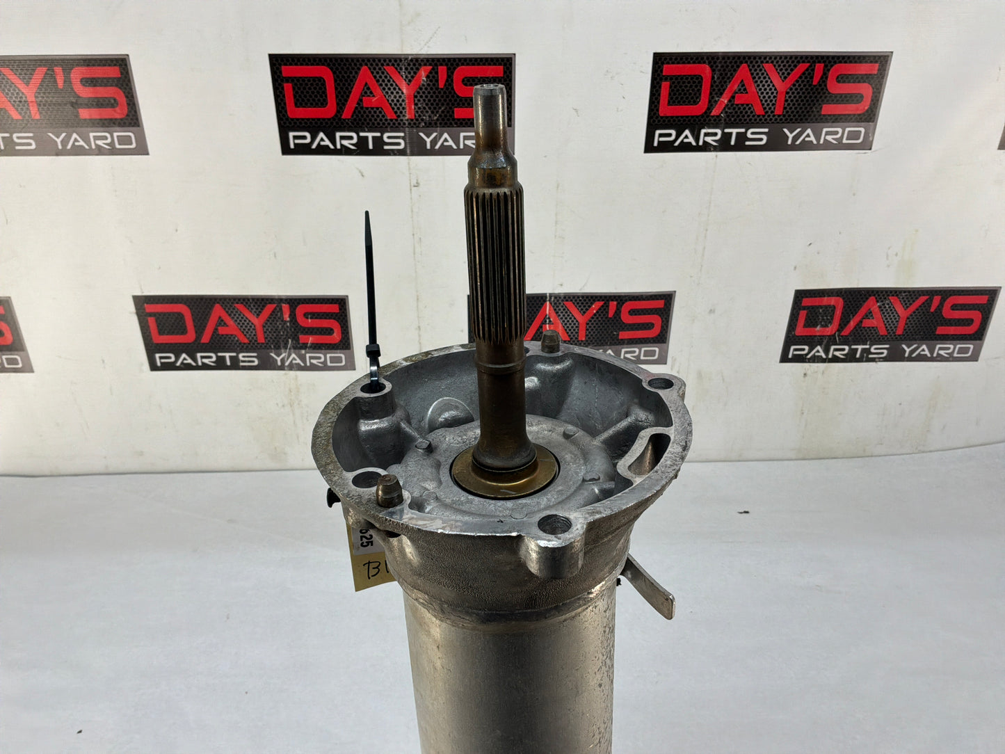 1999 Chevy C5 Corvette Automatic Transmission Torque Tube Driveshaft OEM