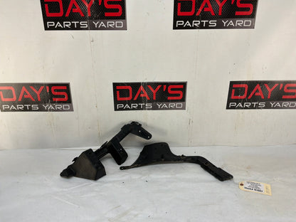 2008 Pontiac G8 GT LH Driver Bumper Brackets Guides Supports Mounts OEM