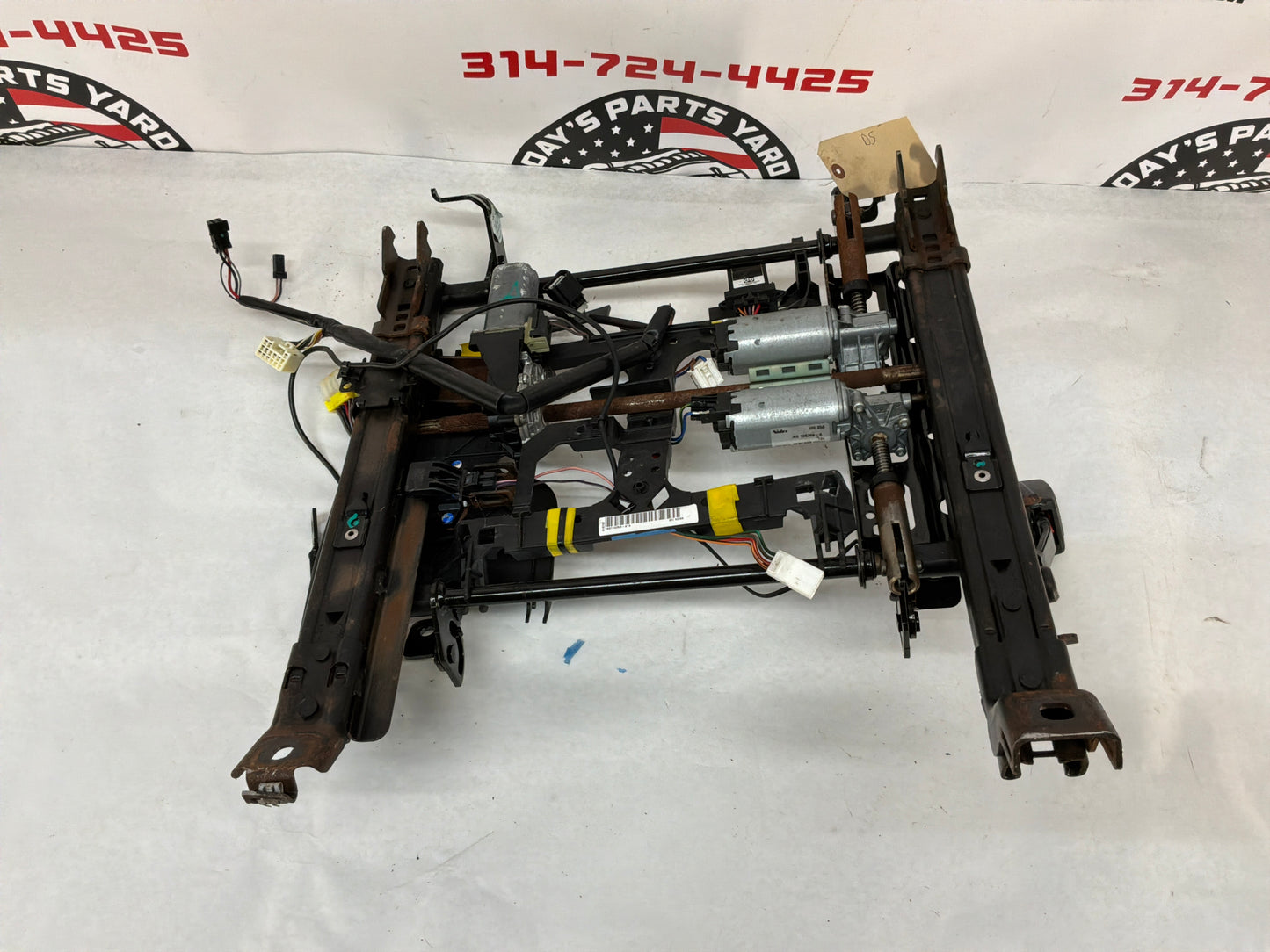 2008 Pontiac G8 Base RH Passenger Front Seat Bottom Frame Rail Motor Set Assembly OEM