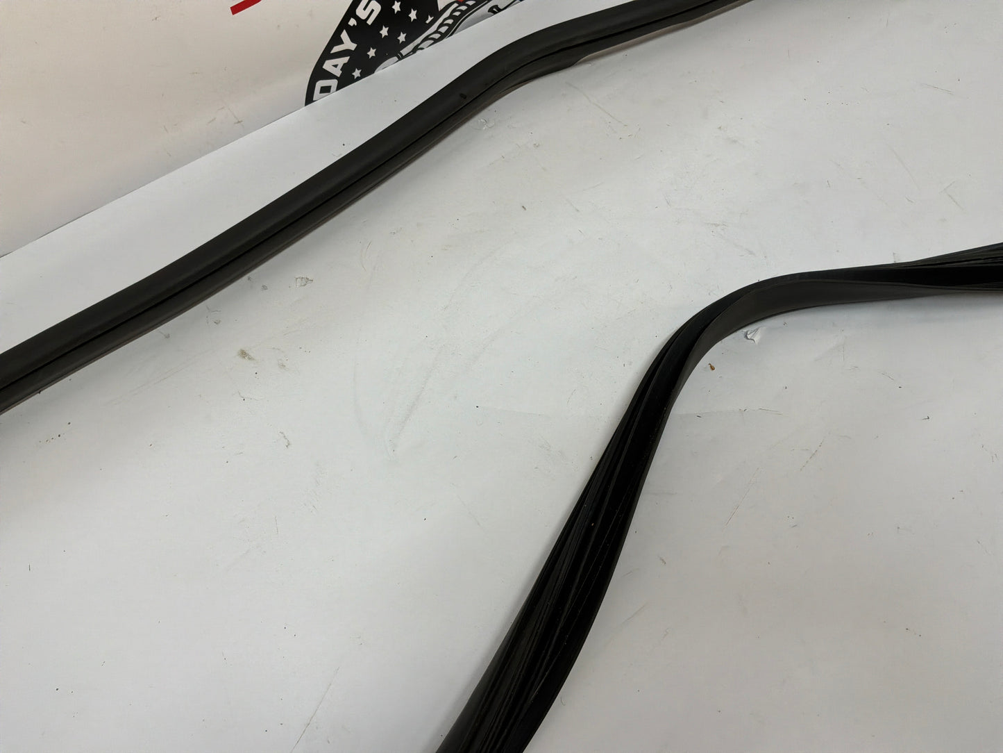 2006 Cadillac CTS-V LH Driver Rear Door Weather Strip Rubber Seal OEM