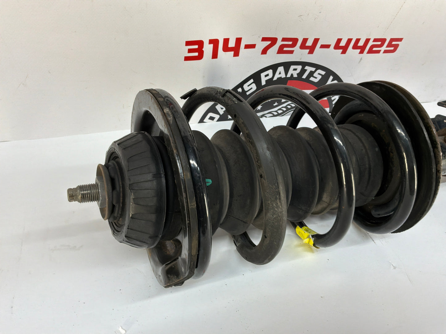 2008 Pontiac G8 GT LH Driver Front Strut OEM