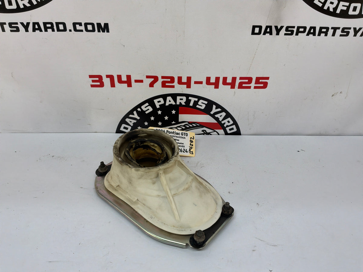 2006 Pontiac GTO Manual Shifter Boot Ring Insulator Bracket OEM
